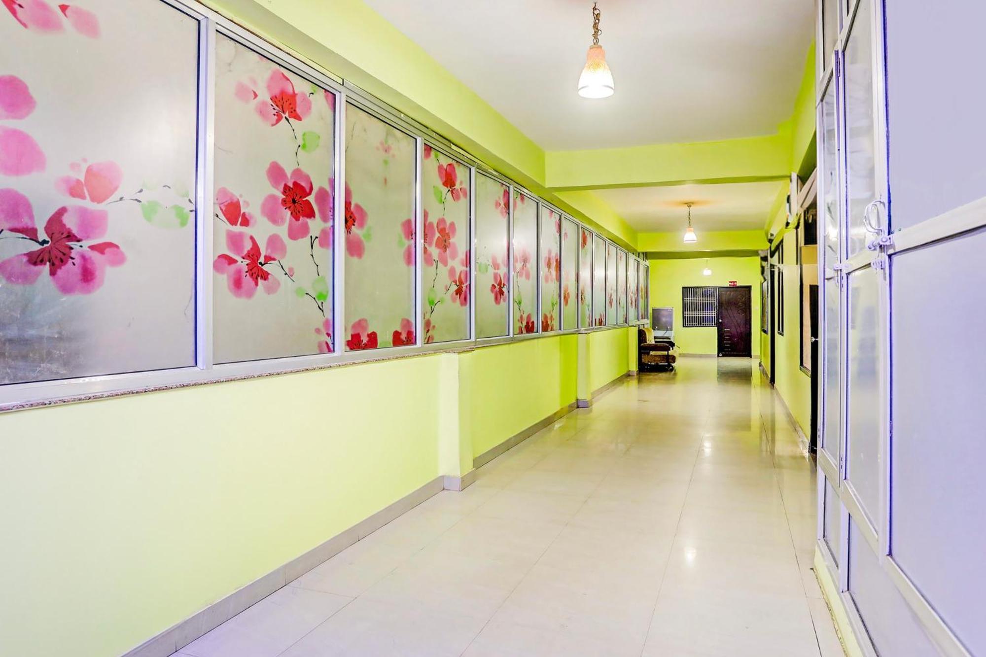 Super Hotel O Hyderabad Gate Iit Bhu Kakarmatha Ngoại thất bức ảnh