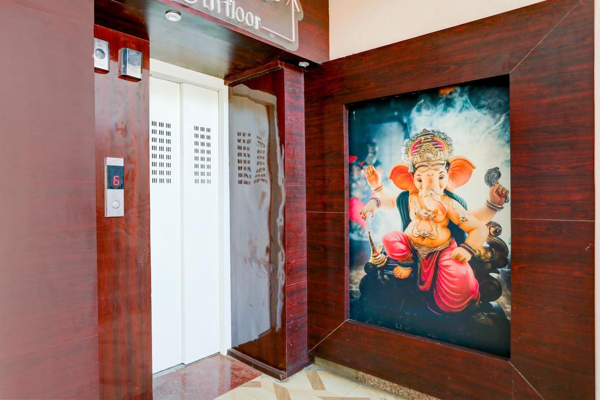 Super Hotel O Hyderabad Gate Iit Bhu Kakarmatha Ngoại thất bức ảnh